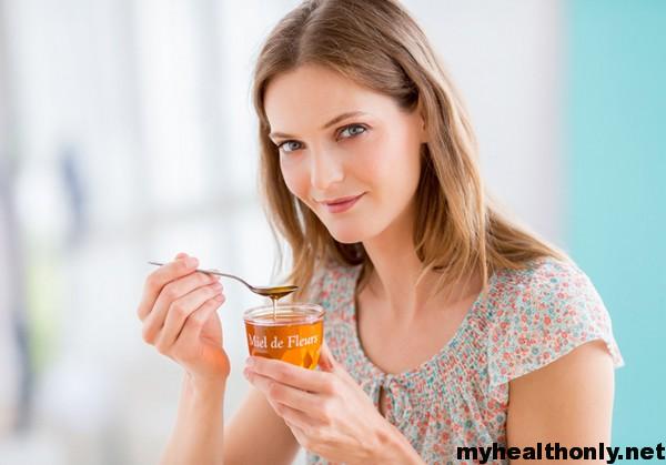 Benefits of warm water with honey