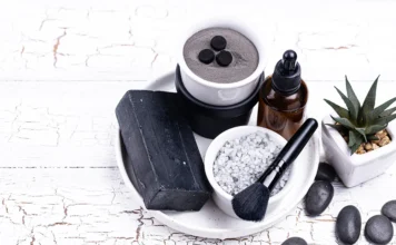 Benefits of Charcoal Soap: Deep Cleansing, Detoxification, Exfoliation, Oil Control, Acne Treatment, Skin Brightening.