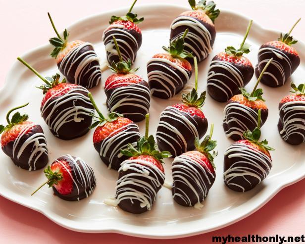 Delicious homemade strawberry chocolate recipe - perfect blend of sweetness and tartness!