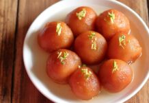 Bread Gulab Jamun: Quick and Easy Recipe for Delicious Indian Dessert